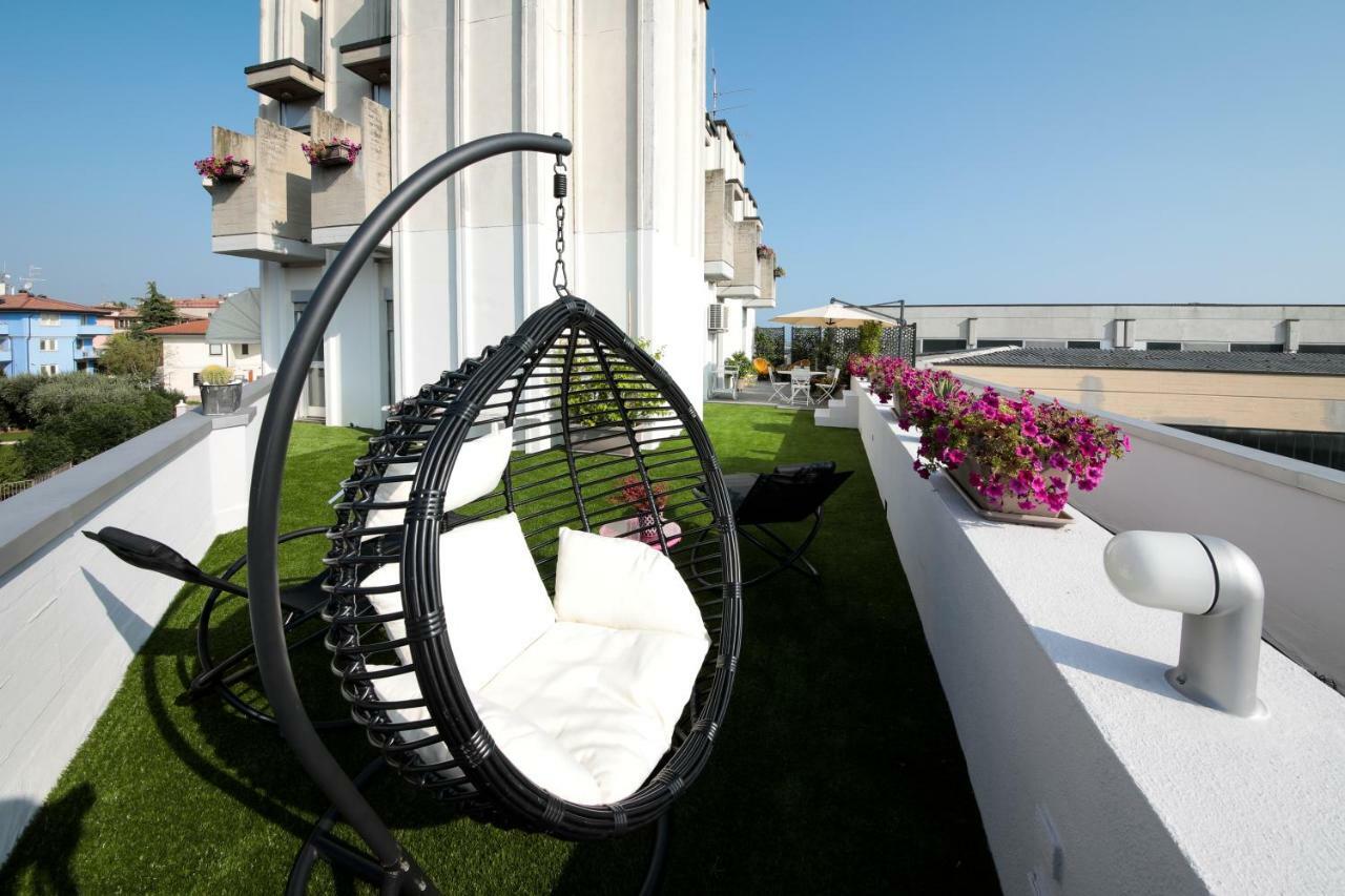 Sunseeker - 80 Mq Di Terrazzo Da Sogno Desenzano del Garda Extérieur photo